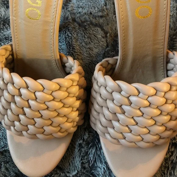 Nude heels - Picture 3 of 5